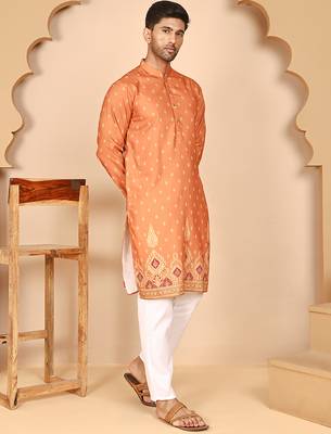 Men's ethnic printed kurta with white pyjama 4