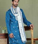 Embroidered silk blend kurta with white dupatta