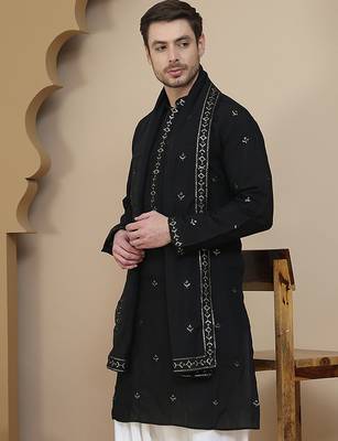 Embroidered silk blend kurta with matching dupatta 1