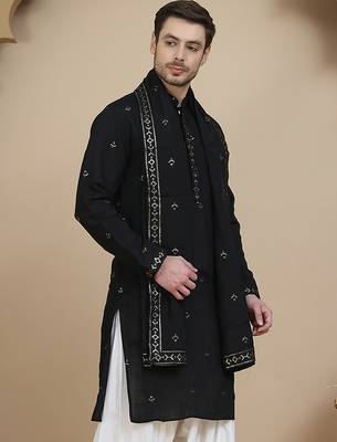 Embroidered silk blend kurta with matching dupatta 4