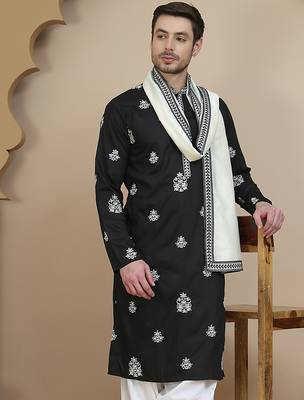Embroidered silk blend kurta with contrast dupatta 1