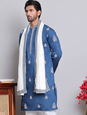 Embroidered silk blend kurta with contrast dupatta 2