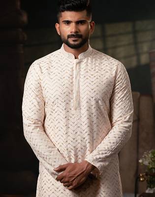 Light pink embroidered kurta set 3