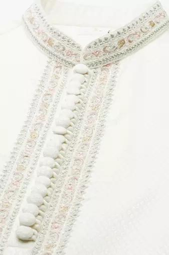 Off white embroidered kurta set