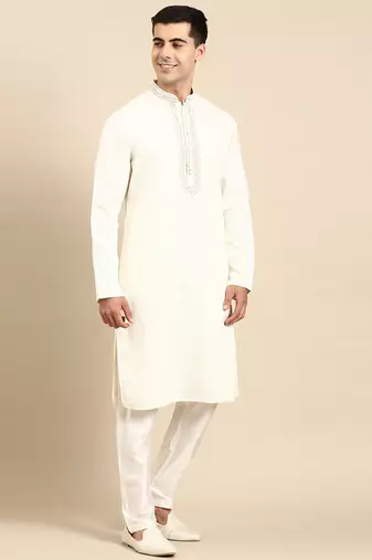 Off white embroidered kurta set