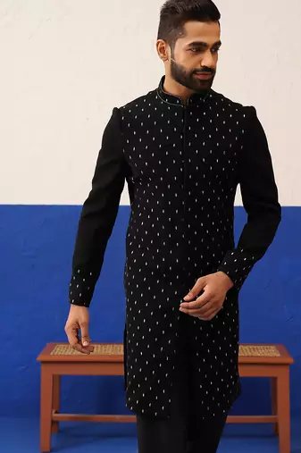 Jiggar thakkar in plain simmer black kurta set