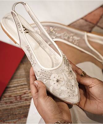 White embroidered synthetic leather Slingback shoes 1