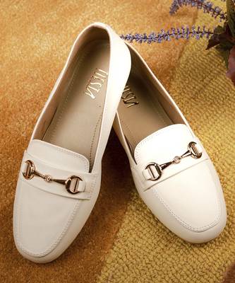 White solid synthetic leather Loafers  1