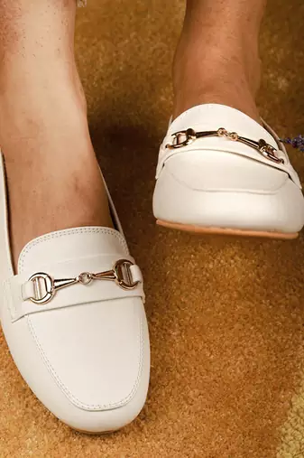 White solid synthetic leather Loafers 