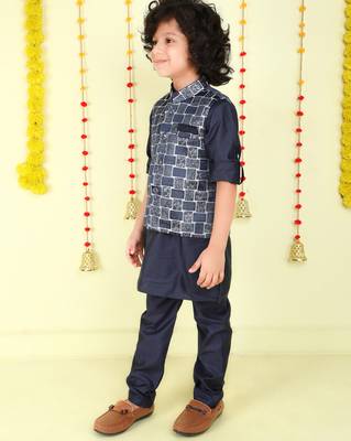 Navy blue woven jaquard brick pattern ethnic jacket with kurta set 3
