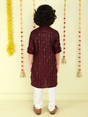 Wine foil stripes woven kurta and pyjama set 2
