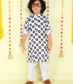 White floral print cotton kurta and pyjama set