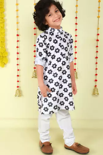White floral print cotton kurta and pyjama set