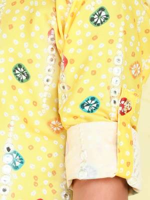 Yellow mirror embriodered cotton kurta with pyjama set 4