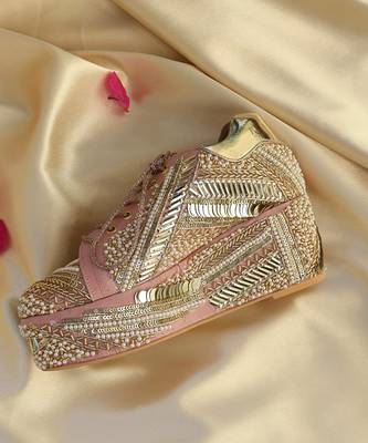 Silver woven synthetic leather shoes 4