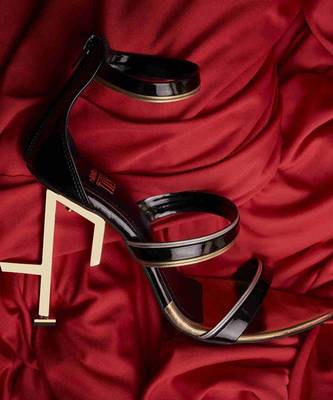Black solid synthetic leather heels 5