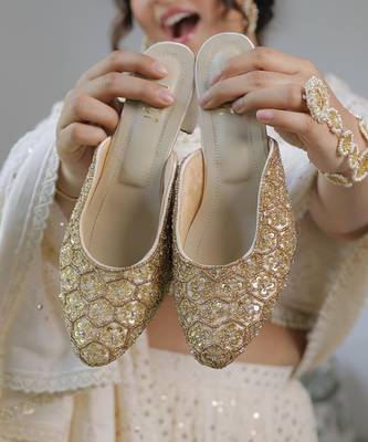 Gold woven synthetic leather heels 3