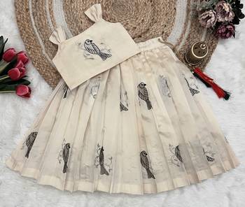 Kids Cream New south Indian traditional pattu pavadai Jacquard Lehenga choli for girls dress 3