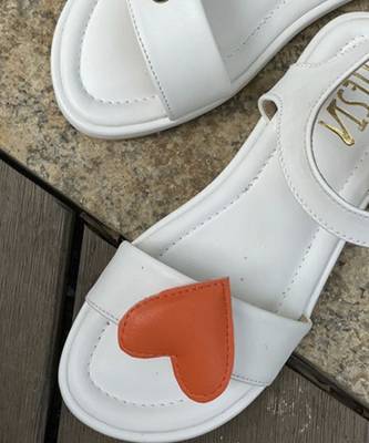 White solid synthetic leather sandals 3
