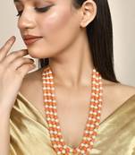 Gold-plated pearls layered necklace