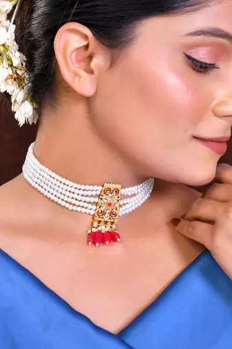 Traditional gold tone kunden pearls necklace for womens