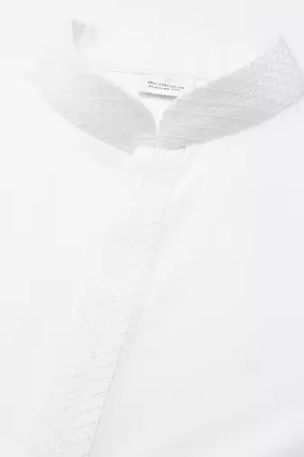 White fine cotton kurtas