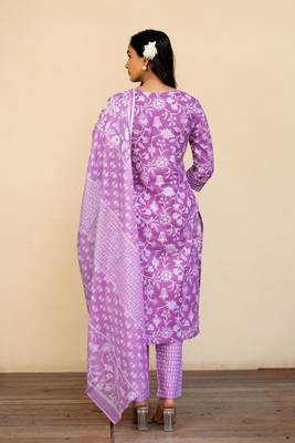 Women's Light Purple Cotton Floral Print Kurta Set with Dupatta & Trouser 2