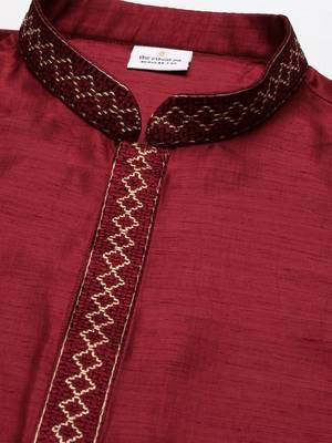 Maroon geometrical embroidery kurtas 2