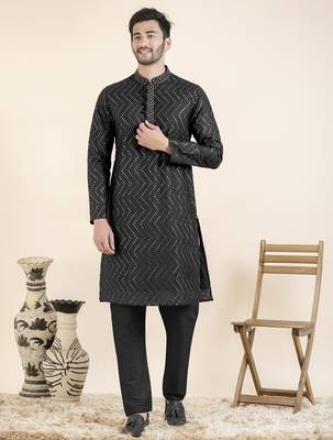 Black zigzag embroidered kurtas 2