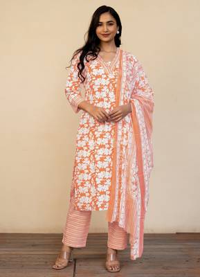 Women's Orange Cotton floral print kurta set with dupatta & trouser 1