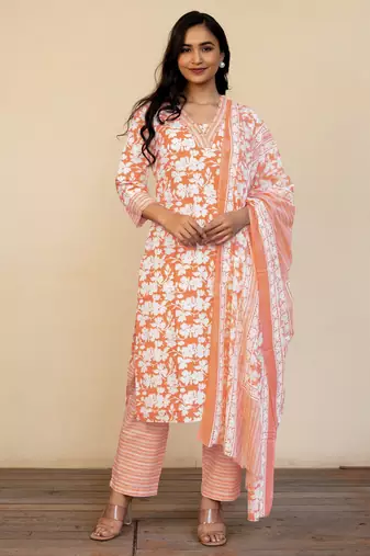 Women's Orange Cotton floral print kurta set with dupatta & trouser