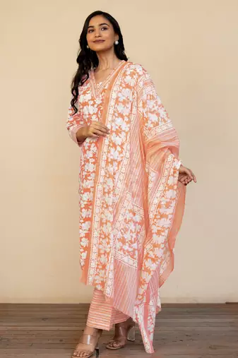 Women's Orange Cotton floral print kurta set with dupatta & trouser