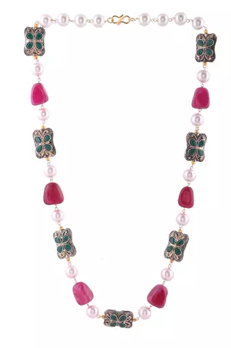 Gold-plated pearls beaded necklace