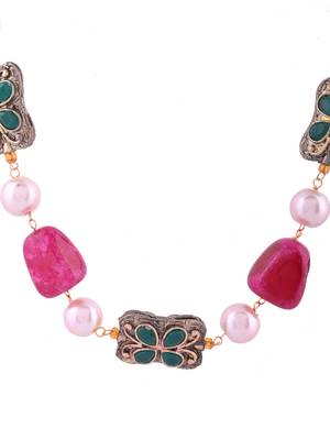 Gold-plated pearls beaded necklace 4