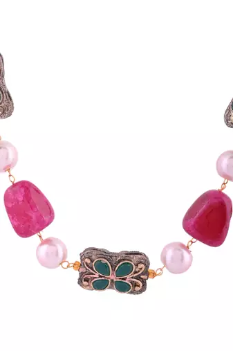 Gold-plated pearls beaded necklace