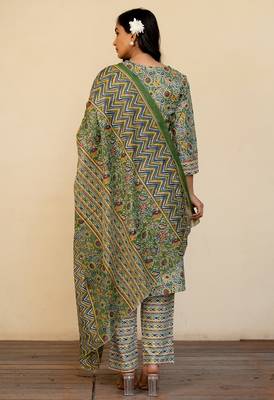 Women's Green red cotton floral print kurta set with dupatta & trouser 3