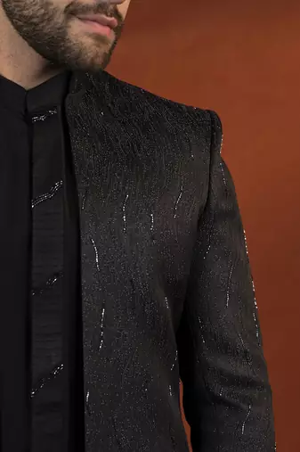 Self textured indo style