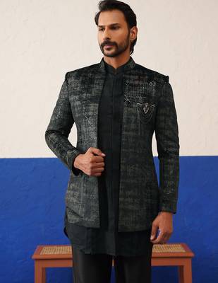 A black and grey self-textured indo set 3