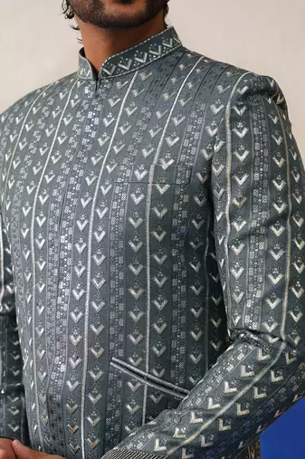Geometric embroidered short jacket with pleated kurta set