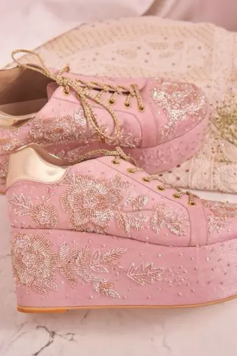 Pink woven leather wedges shoes