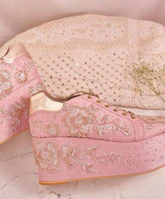 Pink woven leather wedges shoes 5