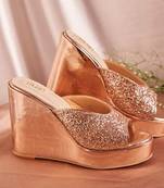 Peach woven leather wedges 