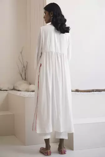 White plain cotton silk kurta set