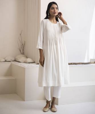 White plain cotton silk kurta and pant 1