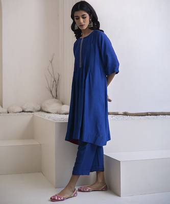 Blue plain cotton silk kurta and pant 3