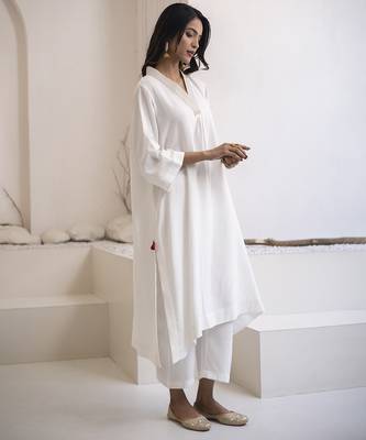 White plain cotton silk kurta and pant 3