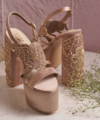 Nude woven leather heels 2
