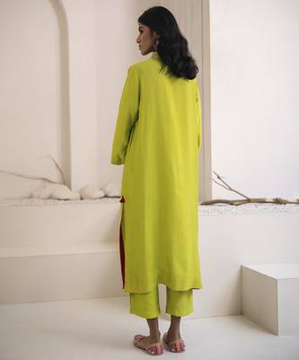 Green plain cotton silk kurta and pant 5