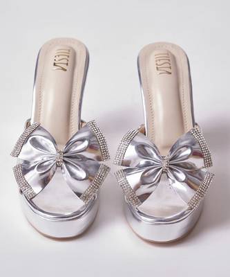 Silver woven leather heels 1