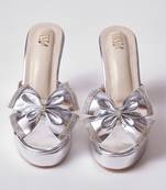 Silver woven leather heels